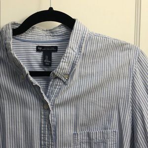 GAP button down